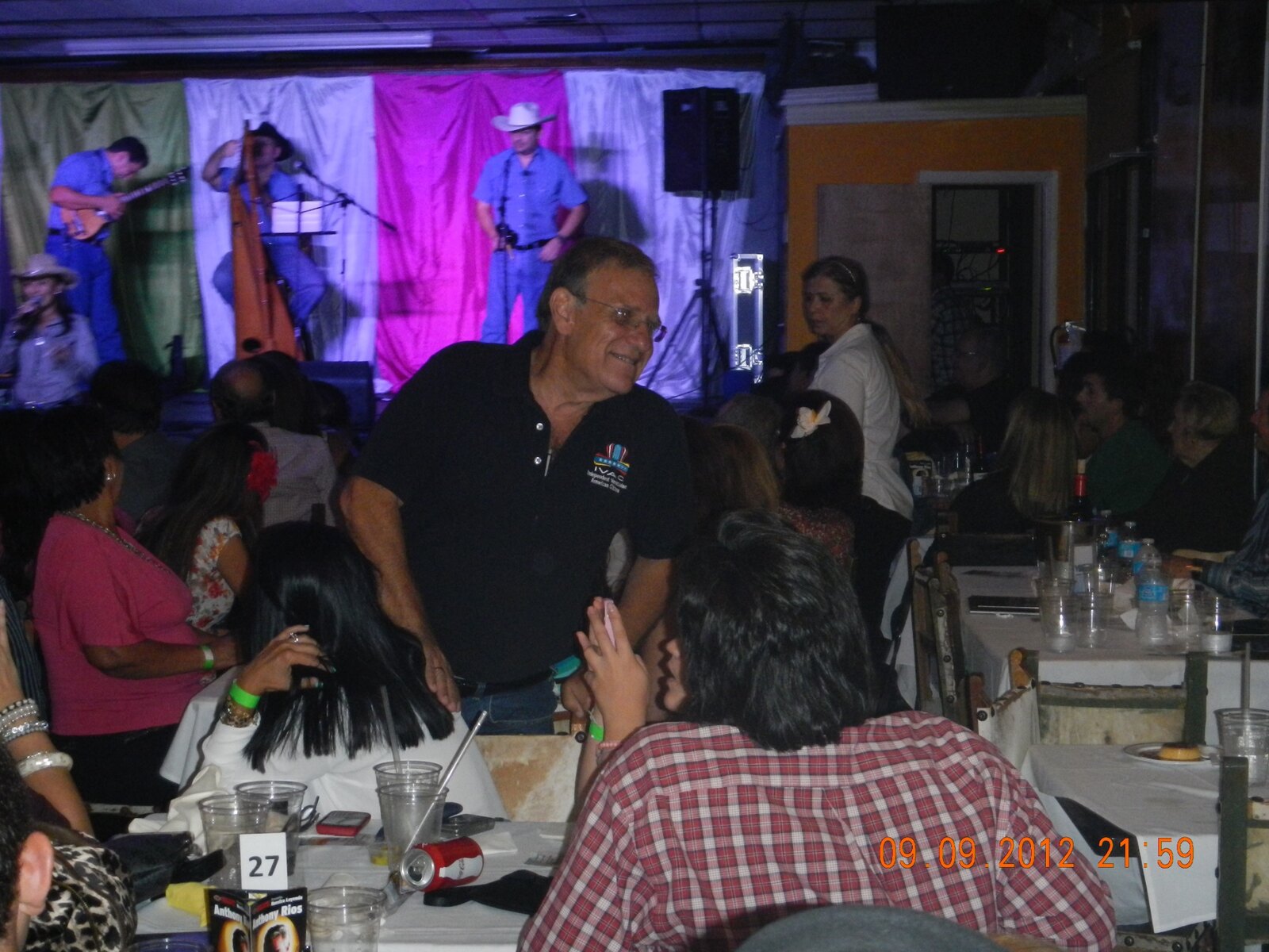 Audience enjoying Noche Llanera 2012